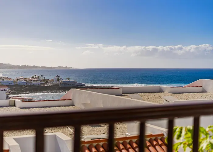 Seaview Oasis Luxury Duplex La Caleta Apartment *